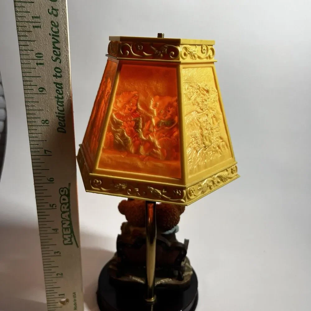 Vintage Story Bear Table Lamp – Teddy Bears Reading a Book Night Light